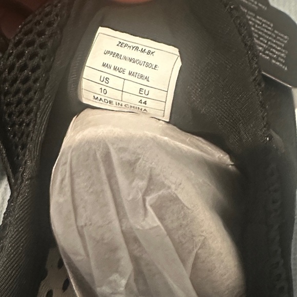 Zephyr Black Sneakers - Picture 5 of 6